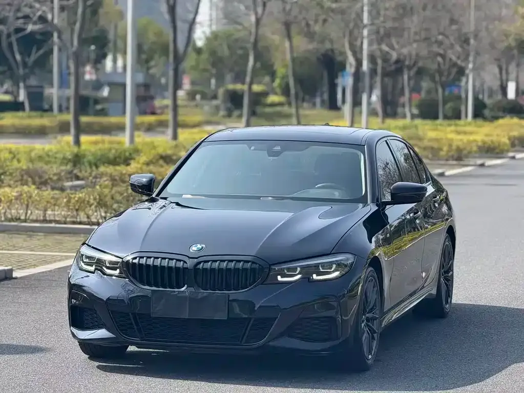 BMW 3 Series — фото 1