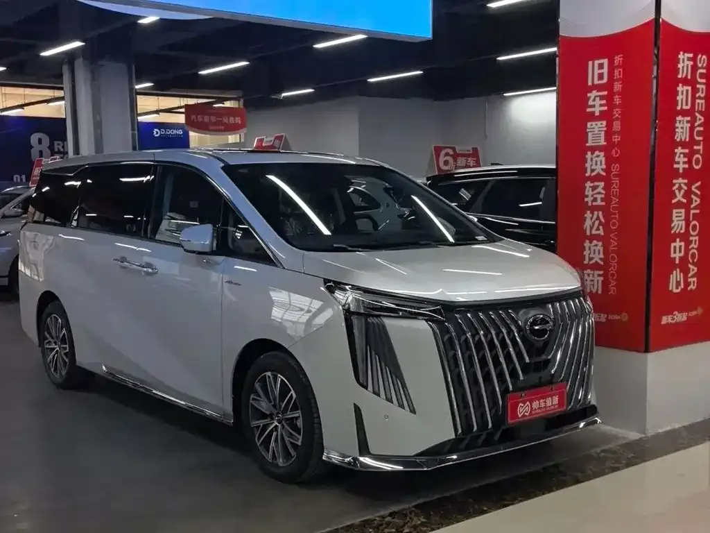 GAC Motor Trumpchi M8 — фото 1
