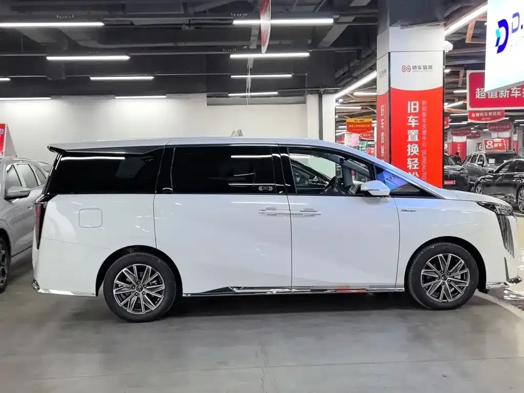 GAC Motor Trumpchi M8 — фото 4