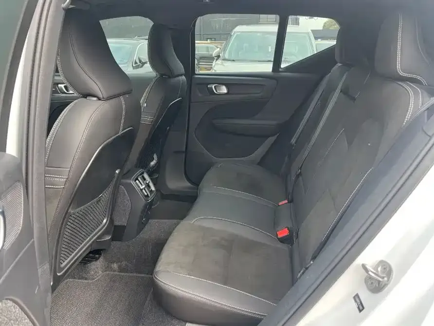 Volvo XC40 NEV 2024 из CN, фото 10