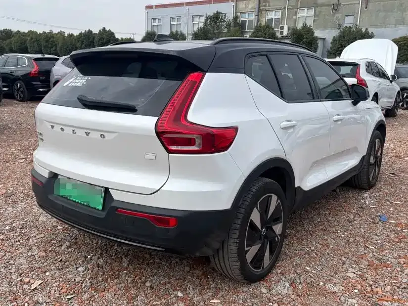 Volvo XC40 NEV 2024 из CN, фото 2