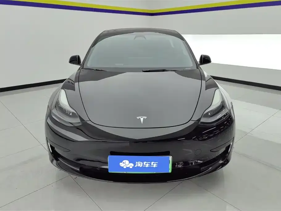 Tesla Model 3 — фото 4