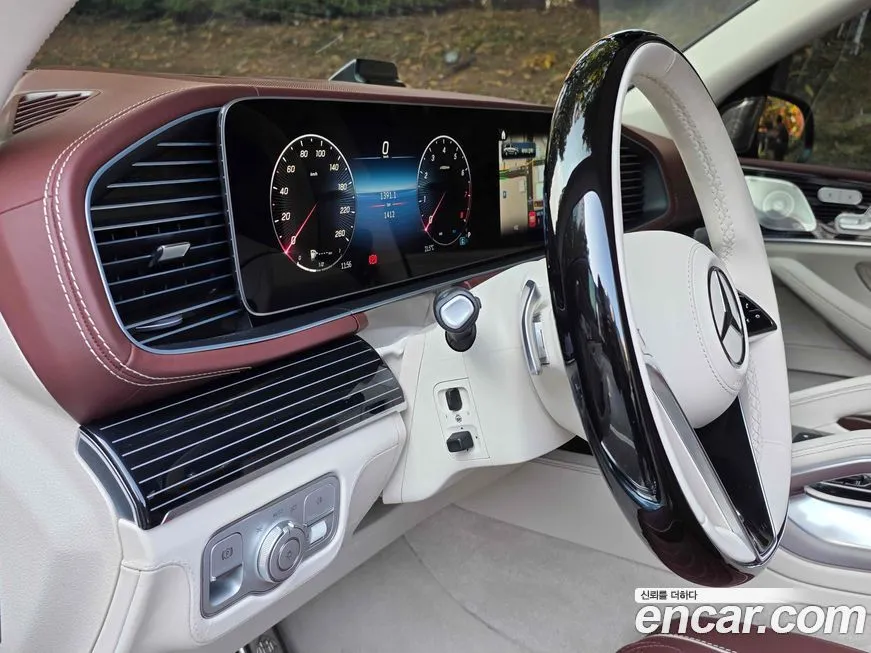 Mercedes-Benz GLS-Class — фото 6