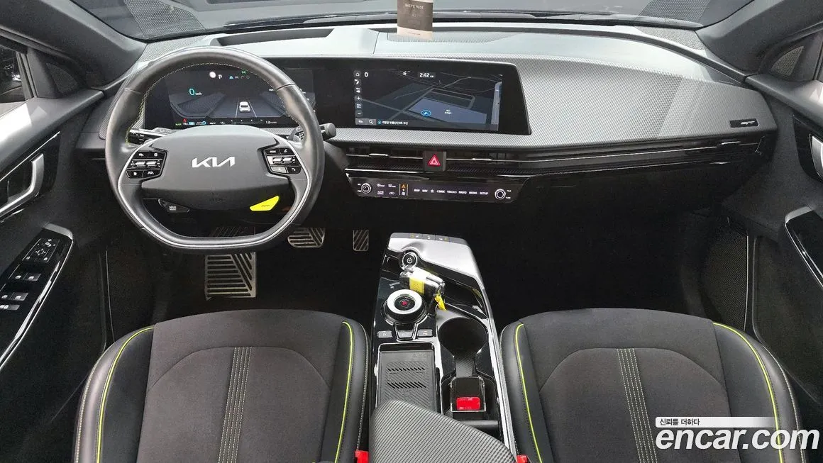 Kia EV6 2023 из KR, фото 8