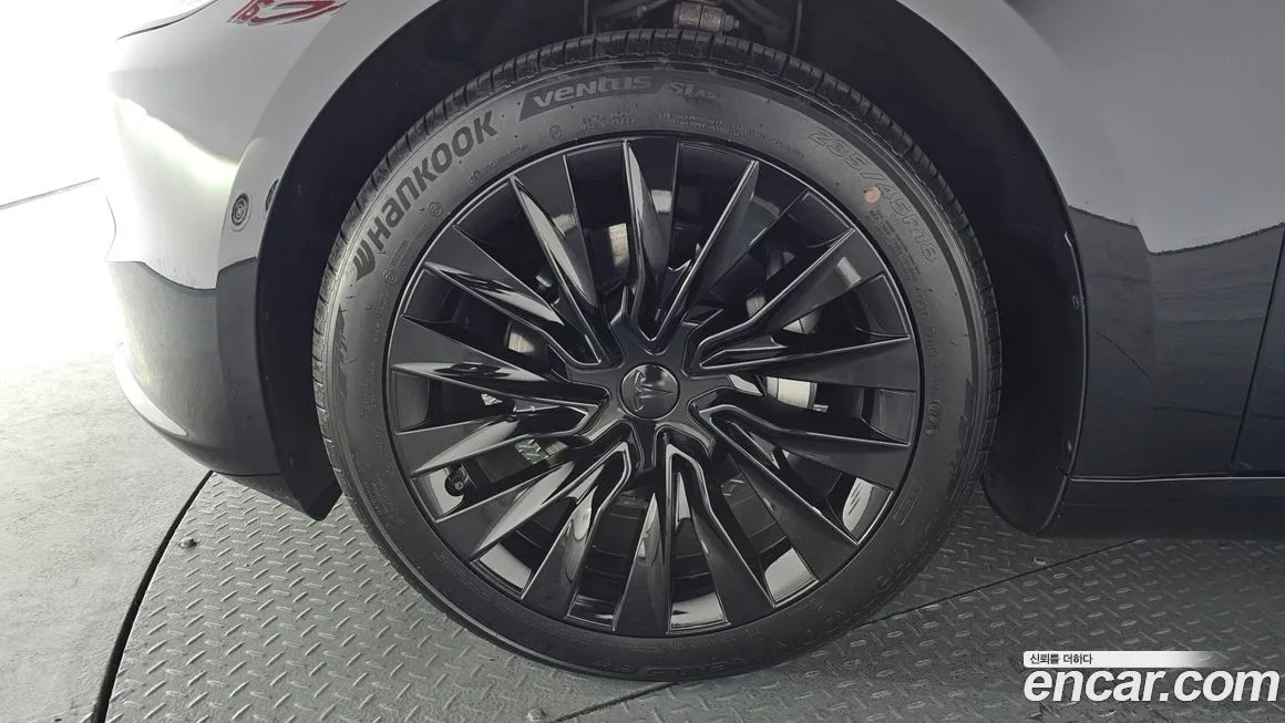 Tesla Model 3 2025 из KR, фото 8