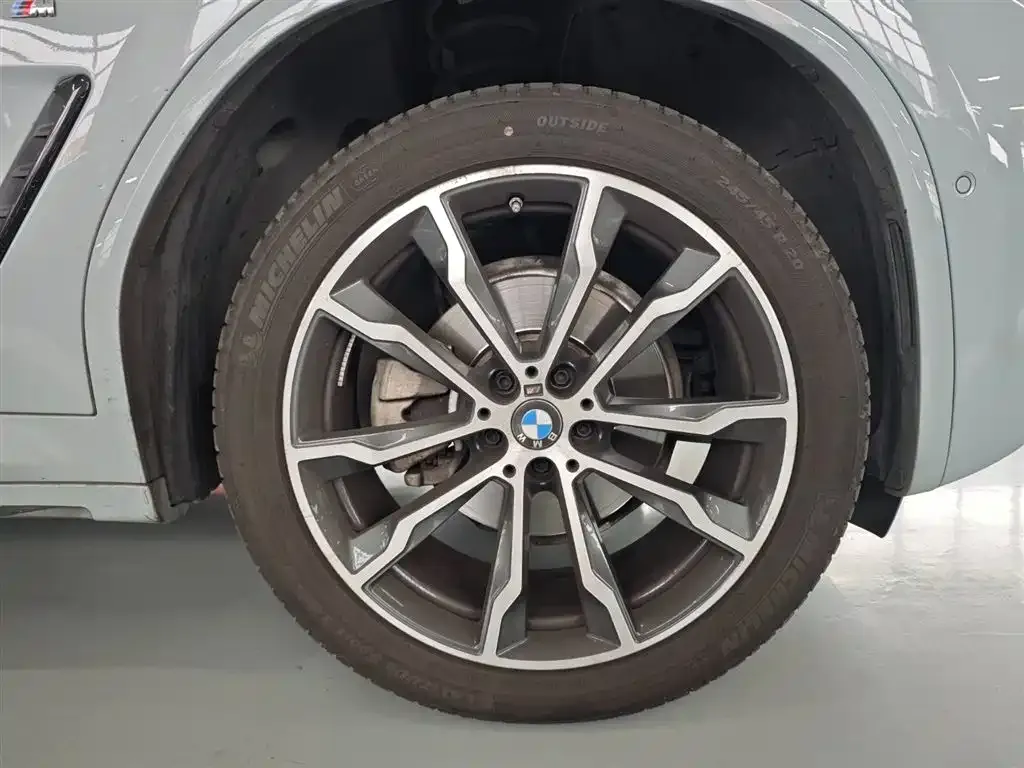 BMW X4 2024 из CN, фото 3
