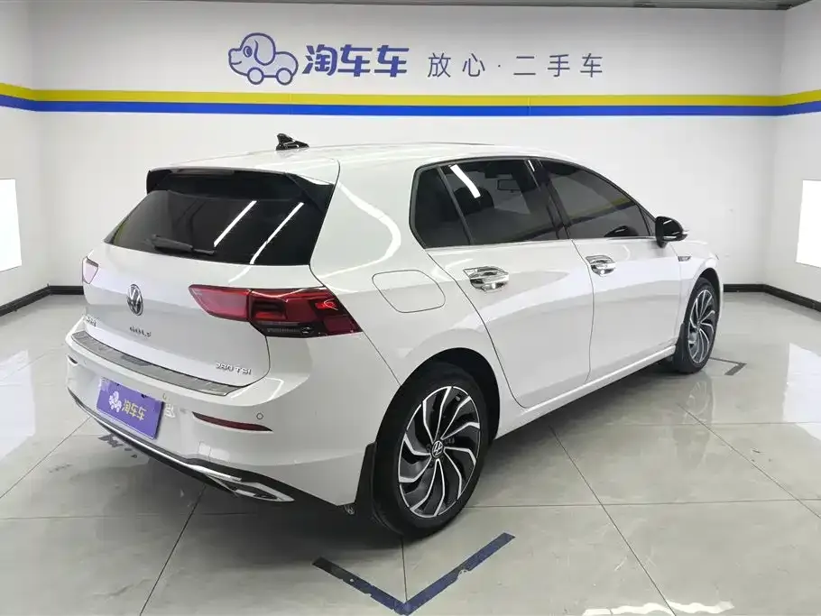 Volkswagen Golf 2021 из CN, фото 3