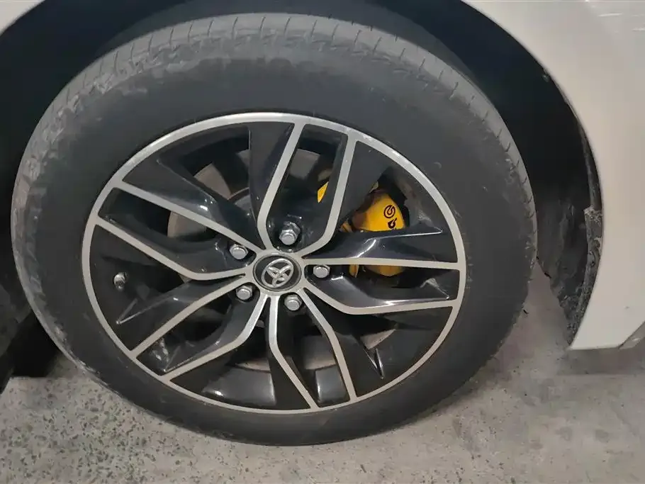 Toyota Avalon 2022 из CN, фото 10