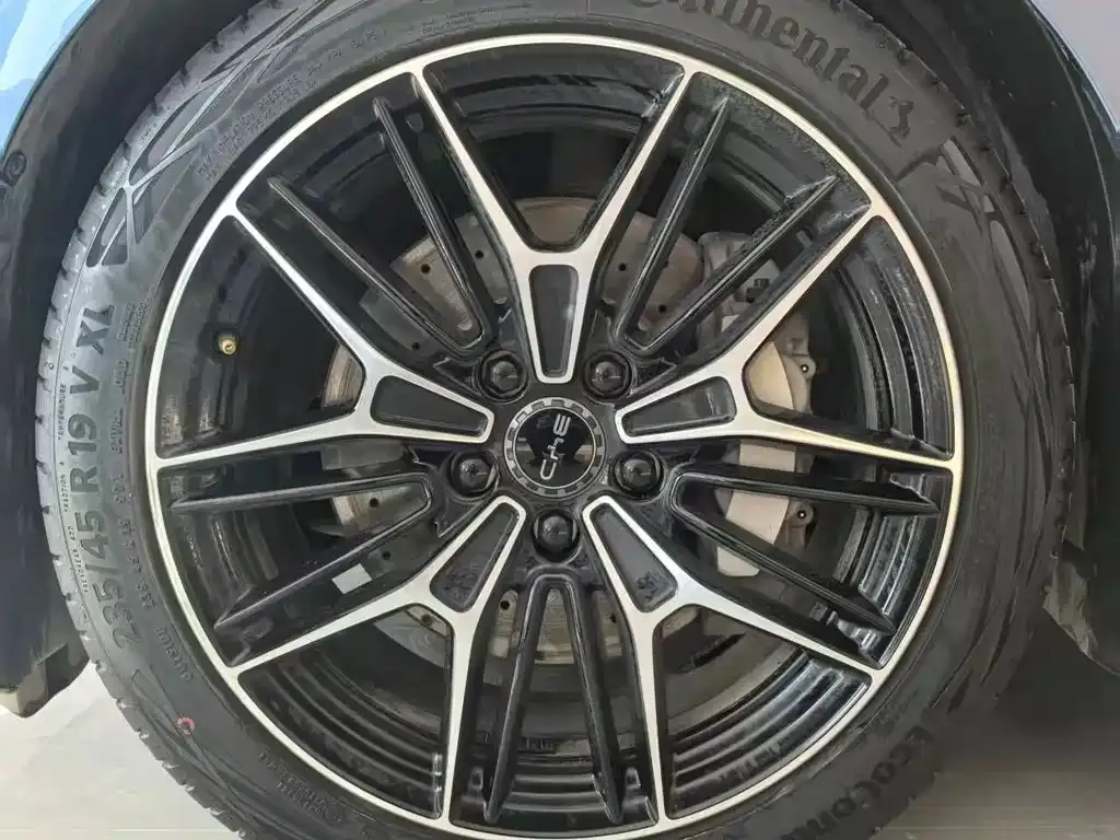BYD Seal — фото 8
