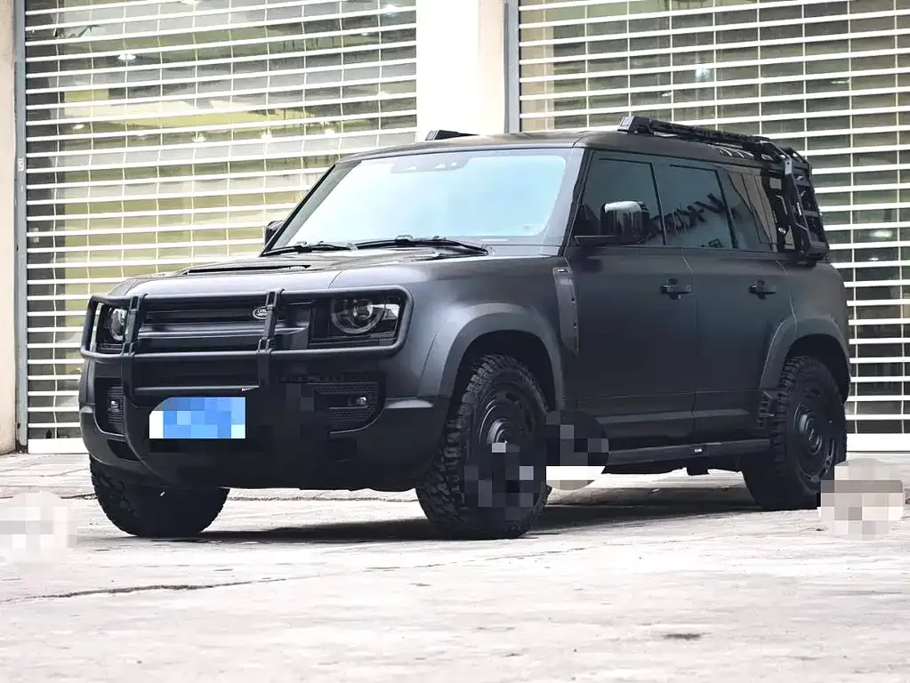 Land Rover Defender — фото 1