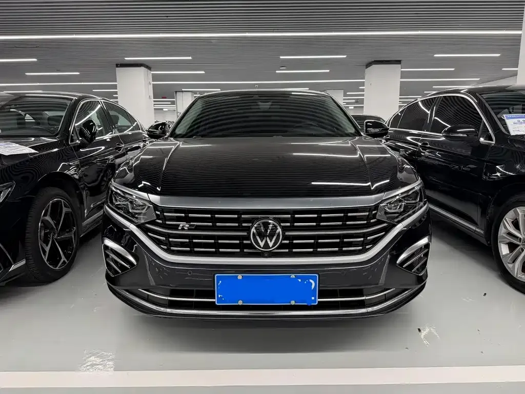 Volkswagen Passat — фото 8