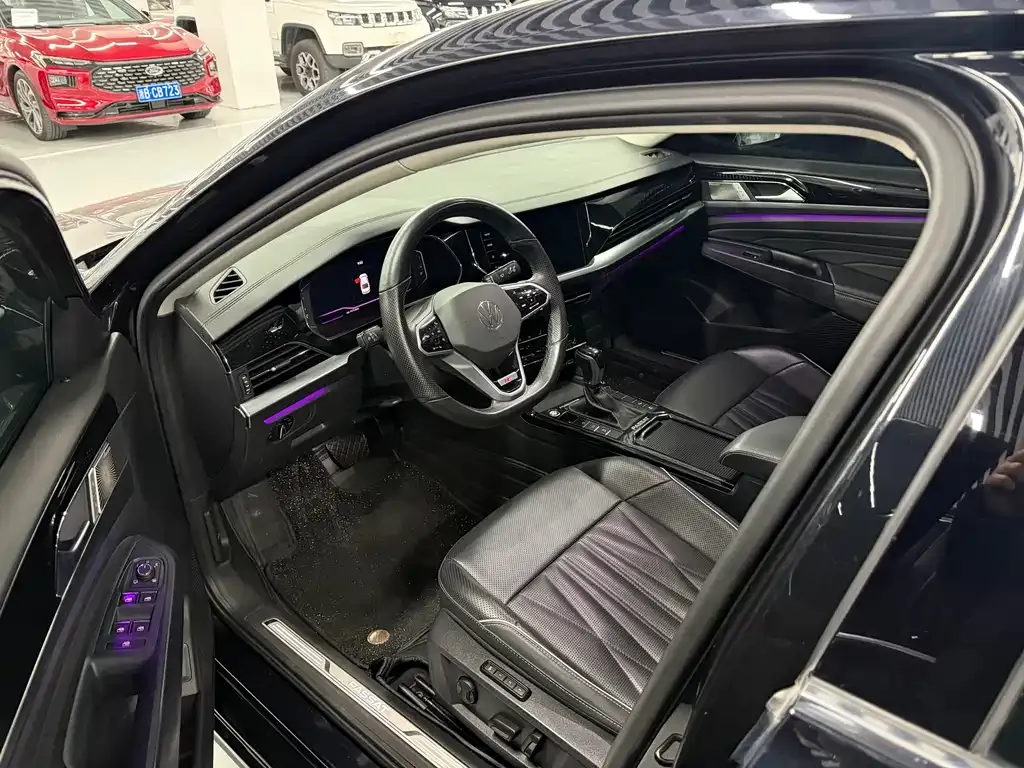 Volkswagen Passat — фото 7