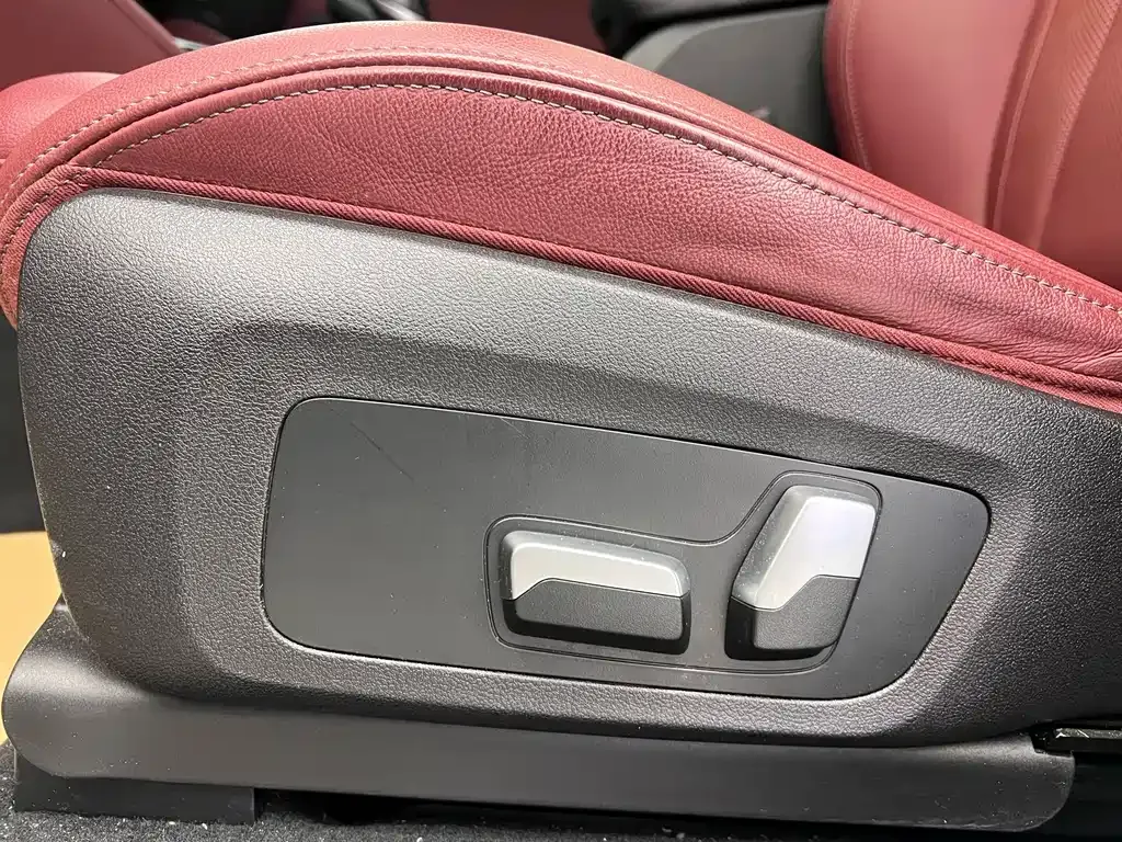 BMW X4 2023 из CN, фото 9