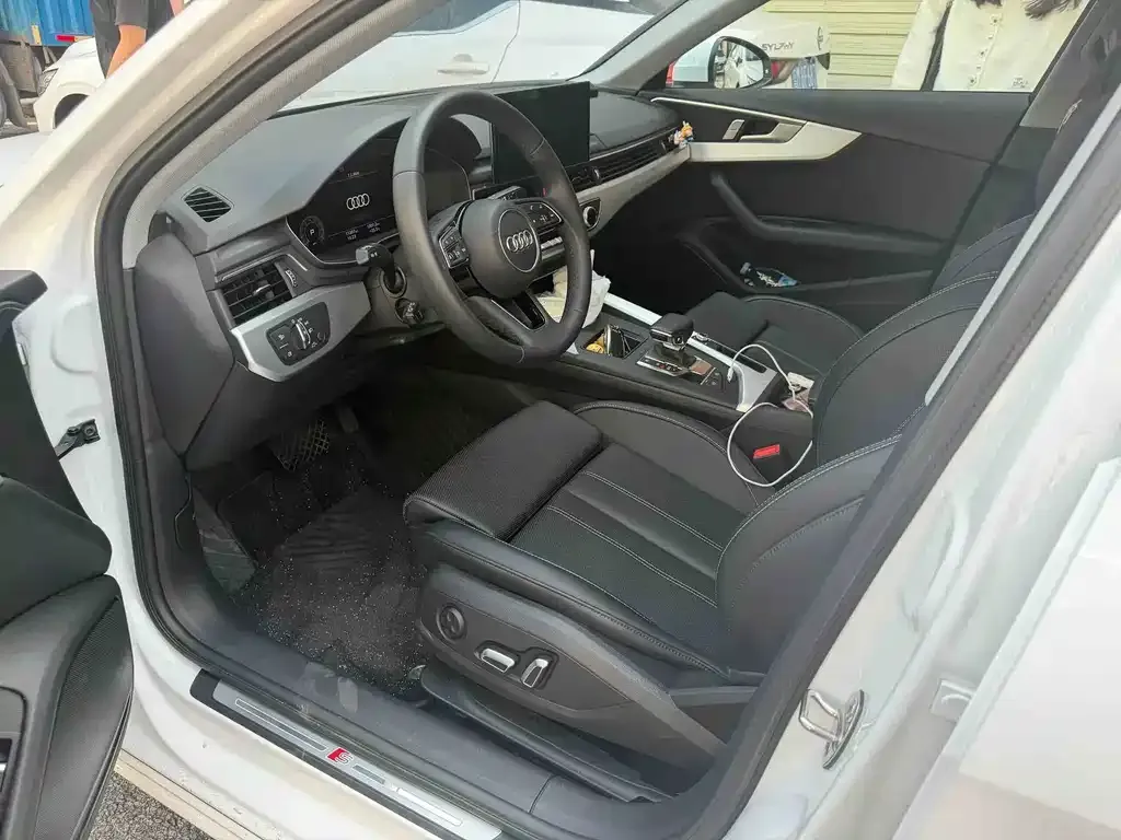 Audi A4L 2025 из CN, фото 5