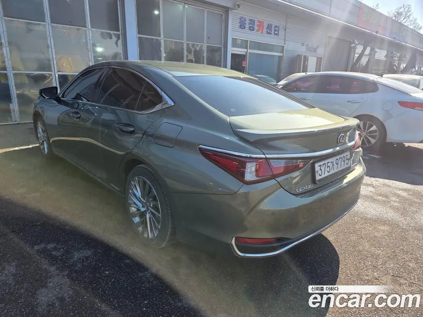 Lexus ES 2021 из KR, фото 2