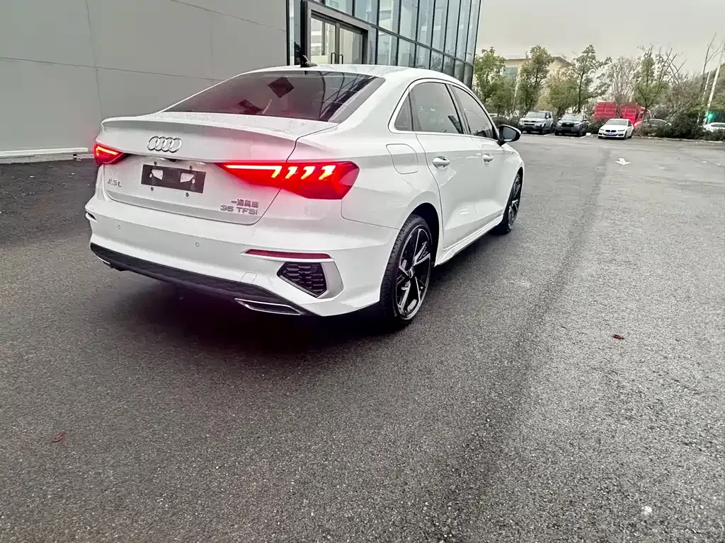 Audi A3 — фото 6