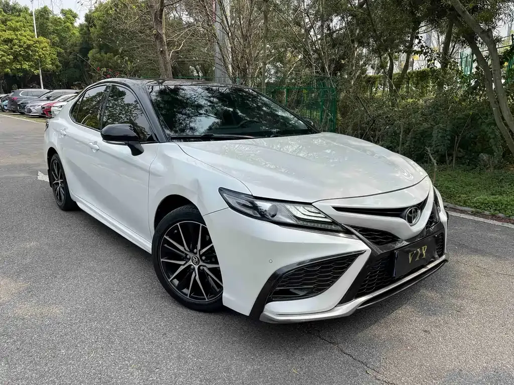 Toyota Camry 2023 из CN, фото 8