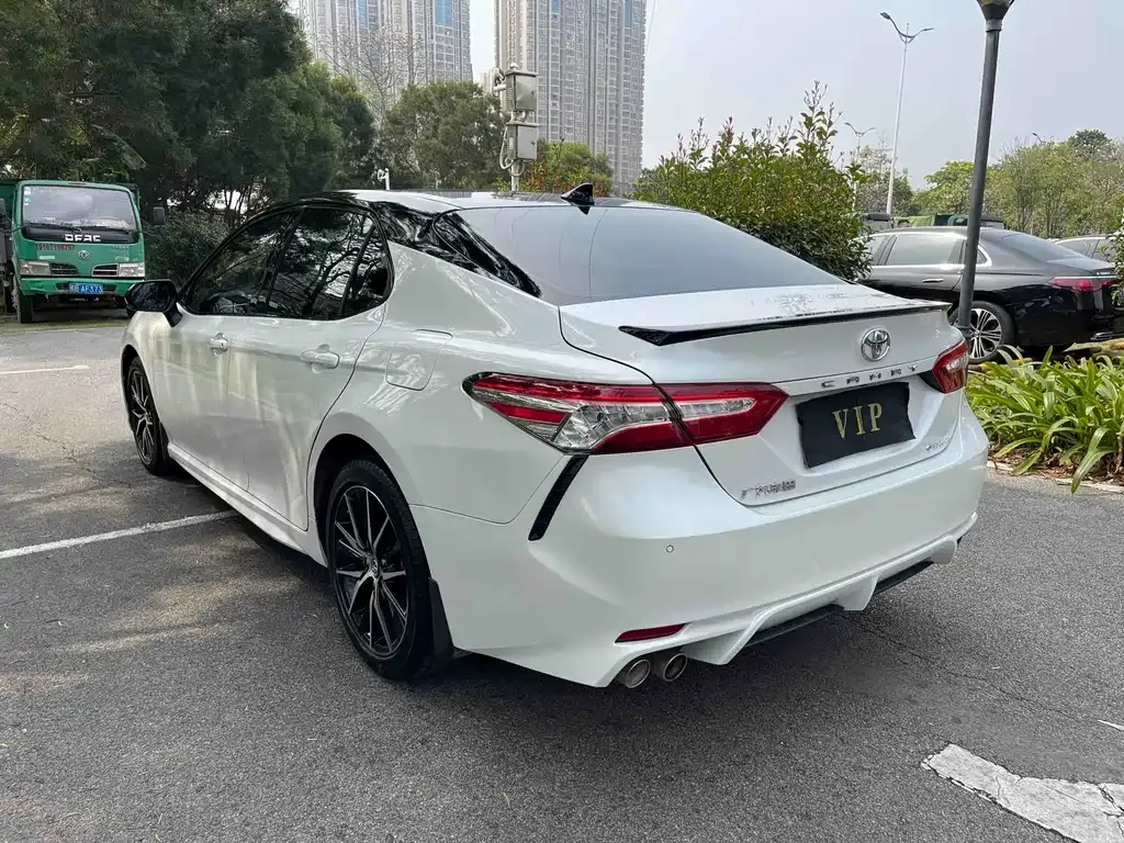 Toyota Camry 2023 из CN, фото 9