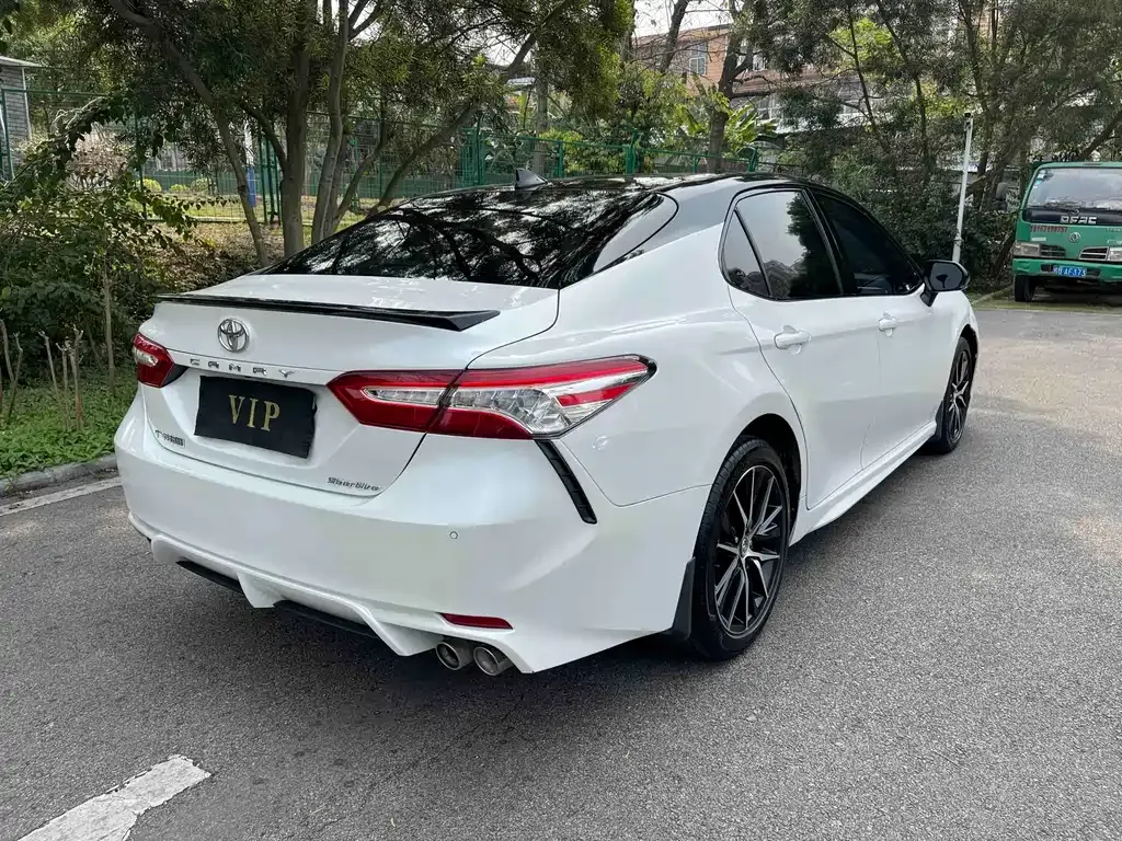 Toyota Camry 2023 из CN, фото 7