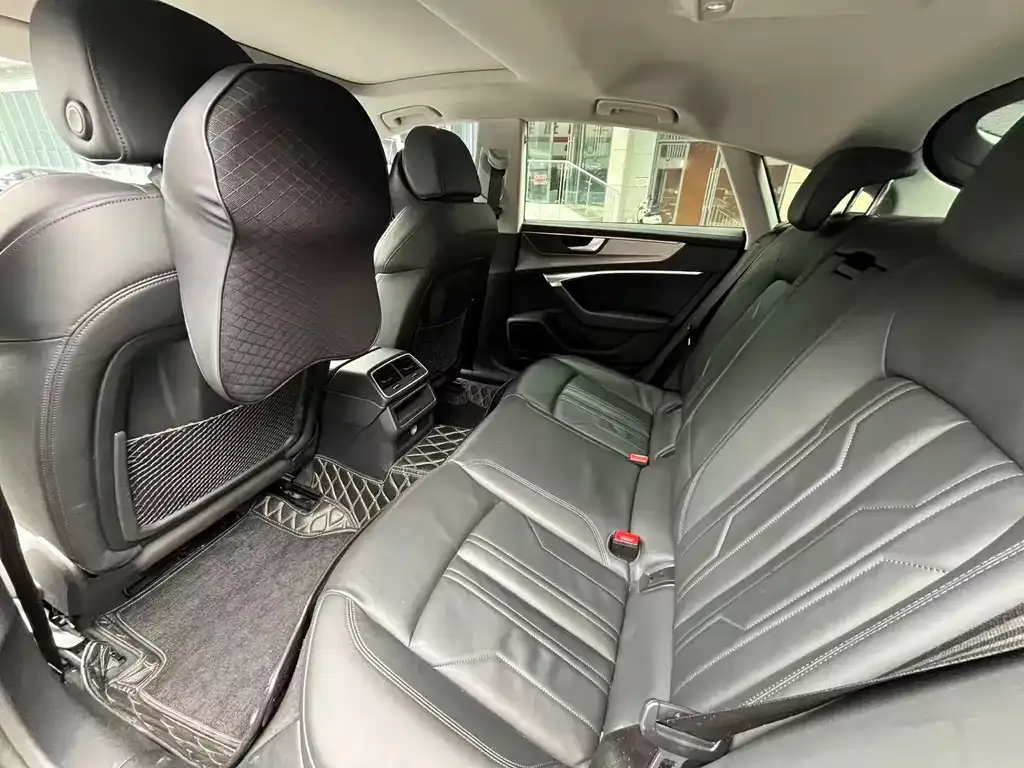 Audi A7 2021 из CN, фото 5