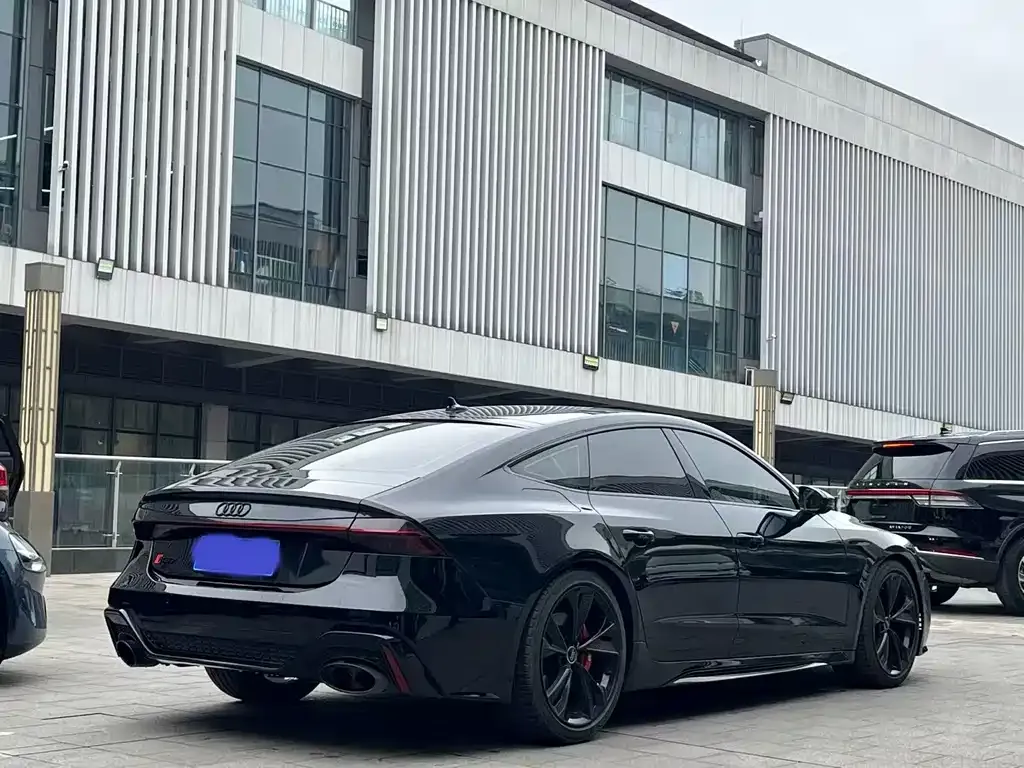 Audi A7 2021 из CN, фото 10