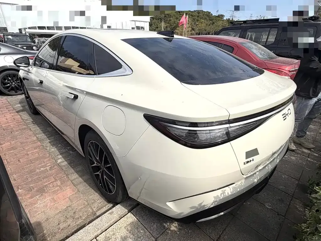 BYD Seal 07 DM-i — фото 4