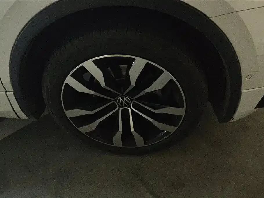 Volkswagen Tiguan L 2021 из CN, фото 4