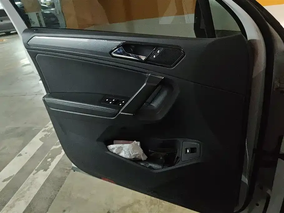 Volkswagen Tiguan L 2021 из CN, фото 5