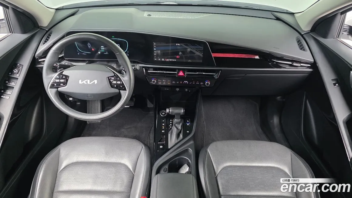 Kia Niro — фото 9