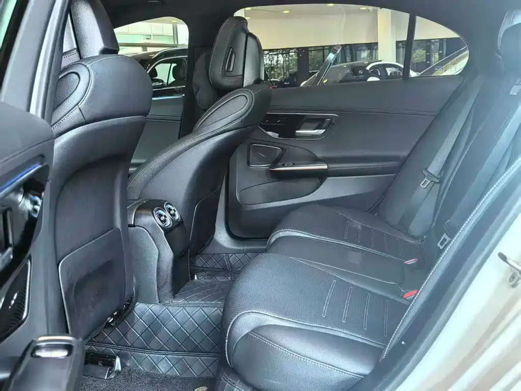 Mercedes-Benz C-Class 2023 из CN, фото 7