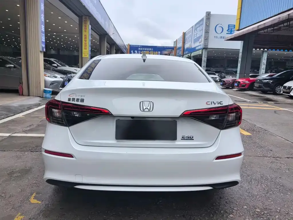 Honda Civic — фото 7