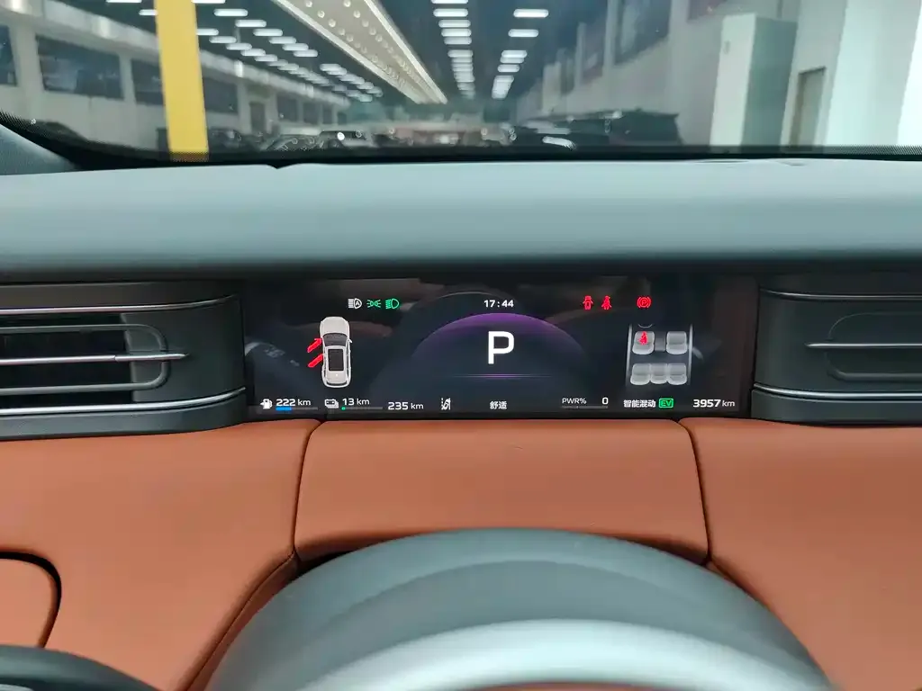 Hongqi HS6 PHEV 2025 из CN, фото 3