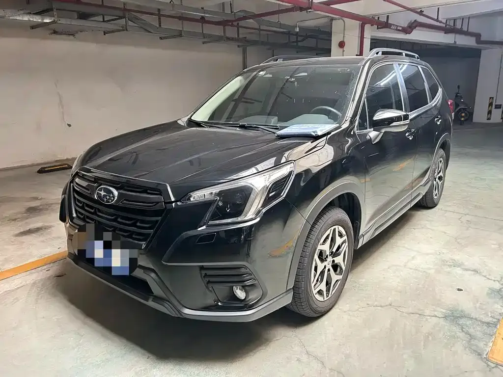 Subaru Forester — фото 1