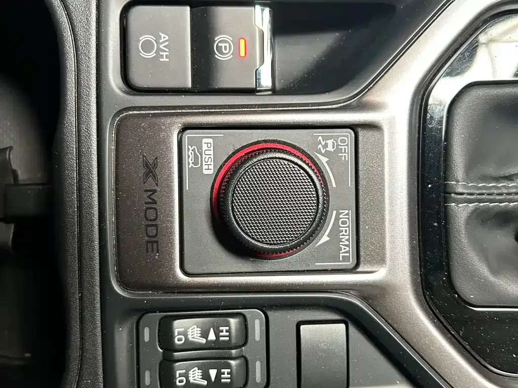 Subaru Forester — фото 9
