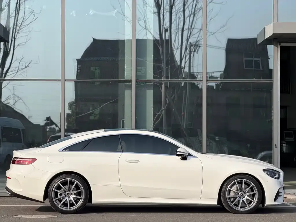Mercedes-Benz E-Class (Import) 2023 из CN, фото 2