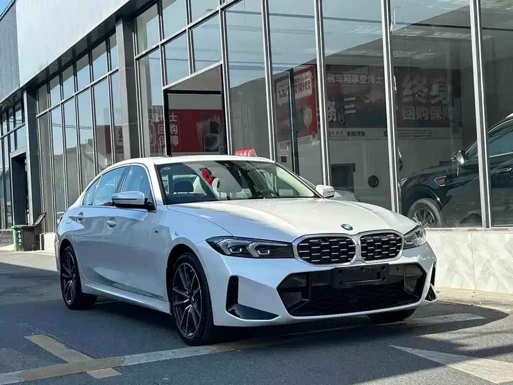 BMW 3 Series 2024 из CN, фото 1