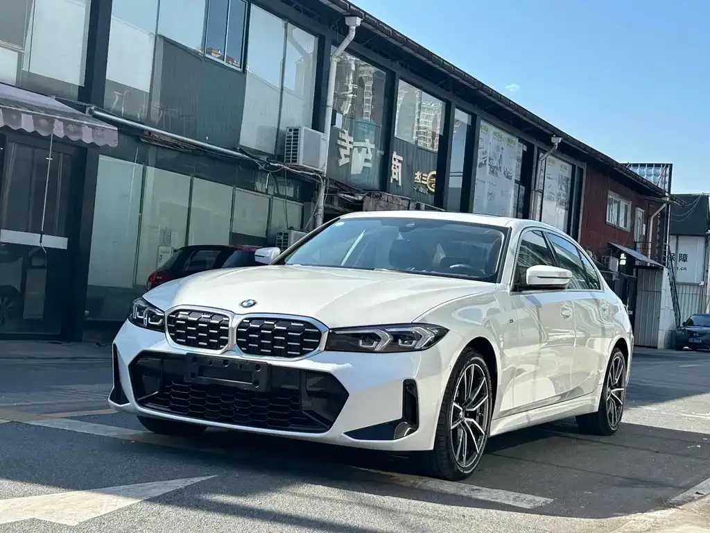 BMW 3 Series 2024 из CN, фото 8