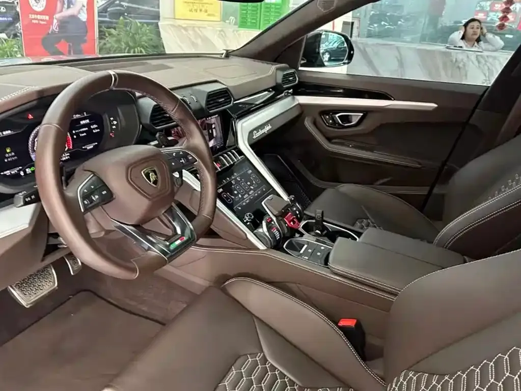Lamborghini Urus 2021 из CN, фото 5