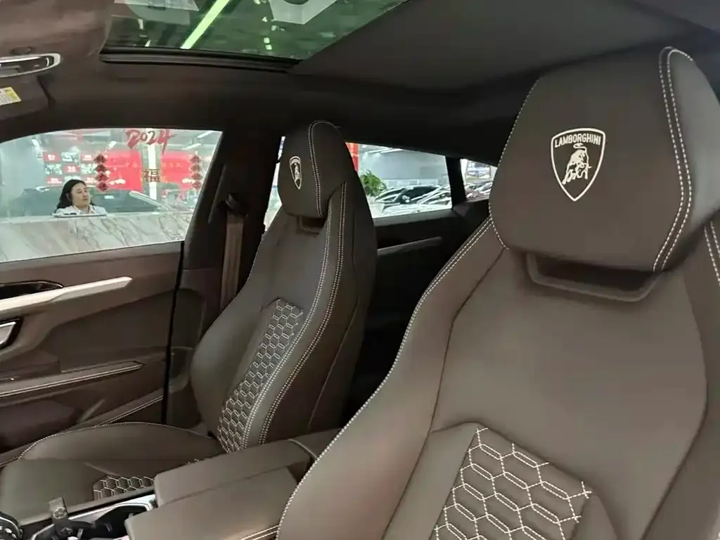 Lamborghini Urus 2021 из CN, фото 2