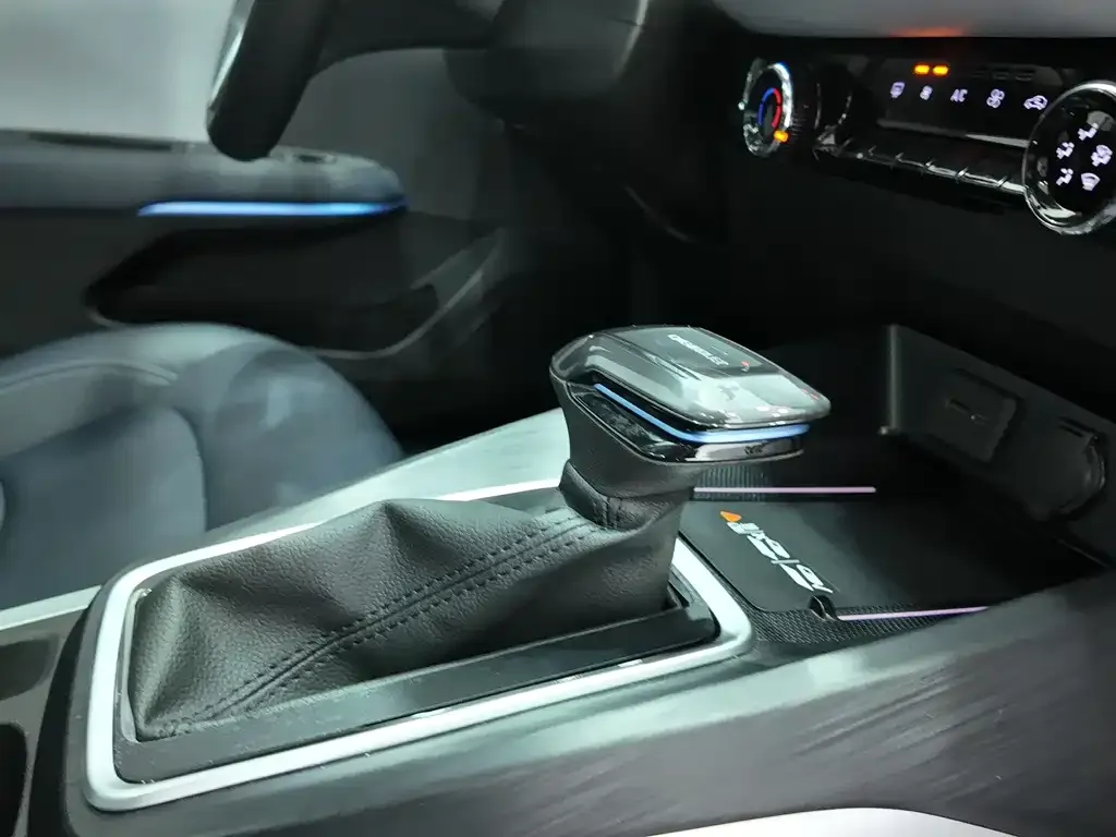 Chevrolet Monza 2023 из CN, фото 7