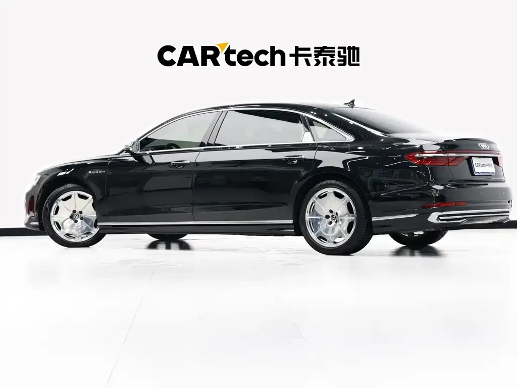 Audi A8 2024 из CN, фото 2