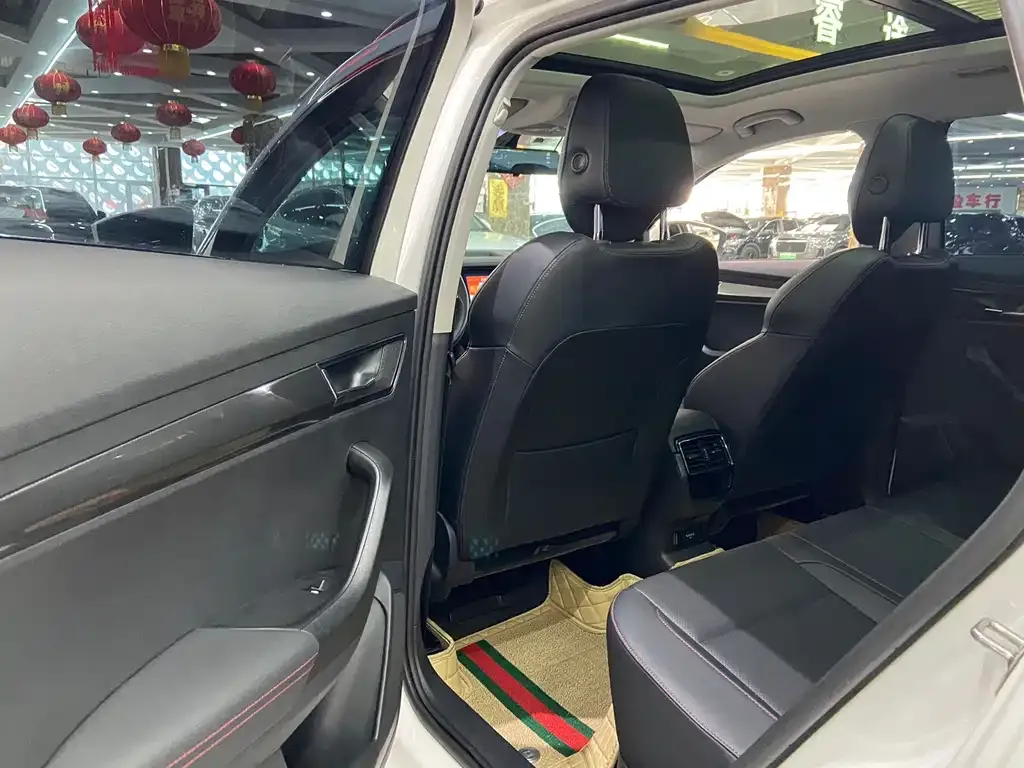 Skoda Karoq 2022 из CN, фото 9