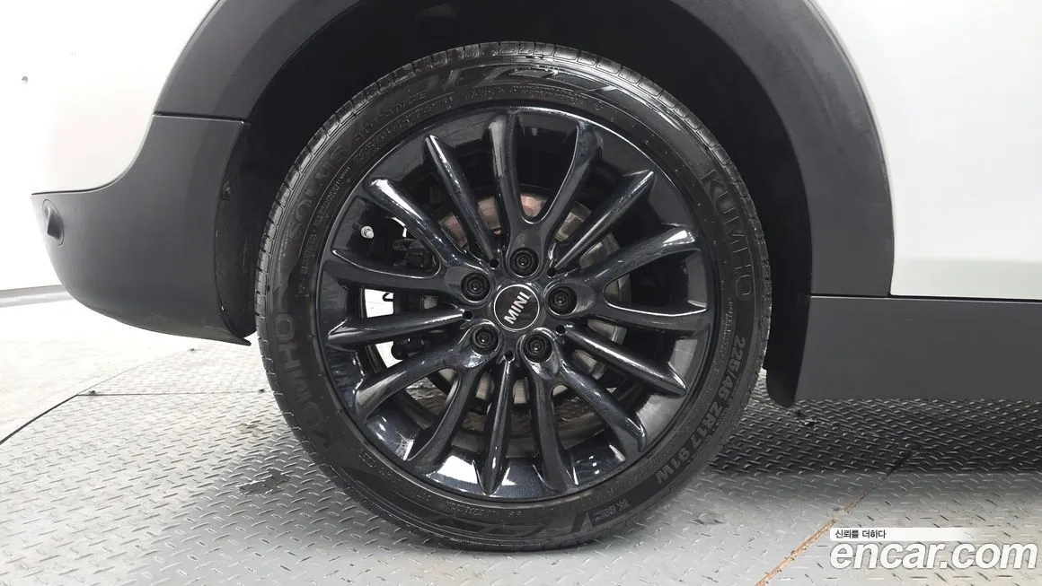 Mini Clubman 2023 из KR, фото 7