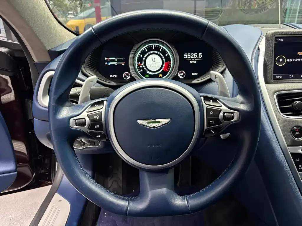 Aston Martin DB11 2021 из CN, фото 3