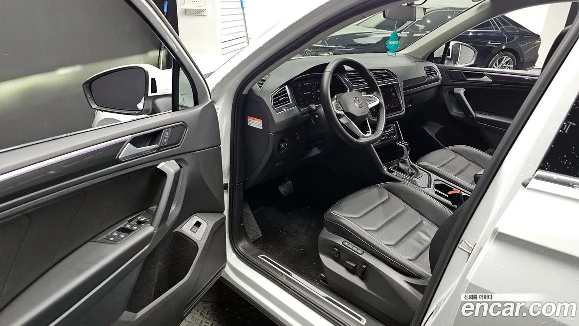 Volkswagen Tiguan 2023 из KR, фото 10