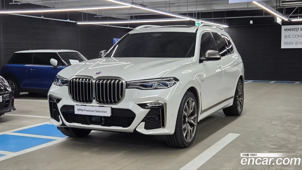 BMW X7 — фото 1