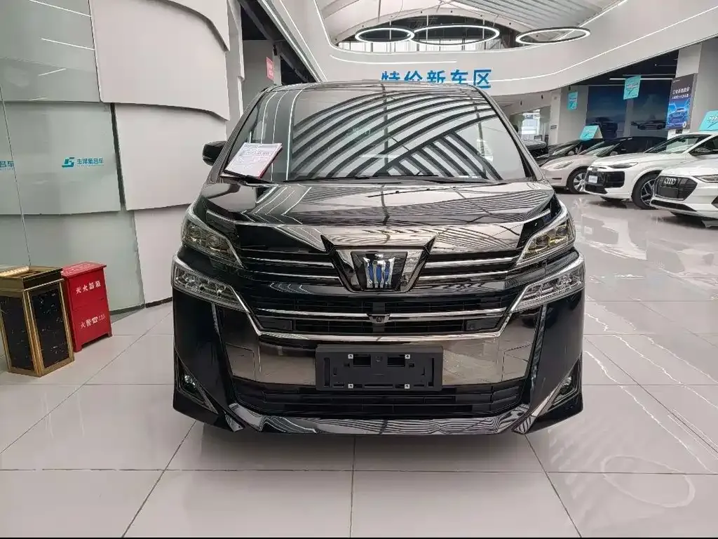 Toyota Vellfire 2023 из CN, фото 10