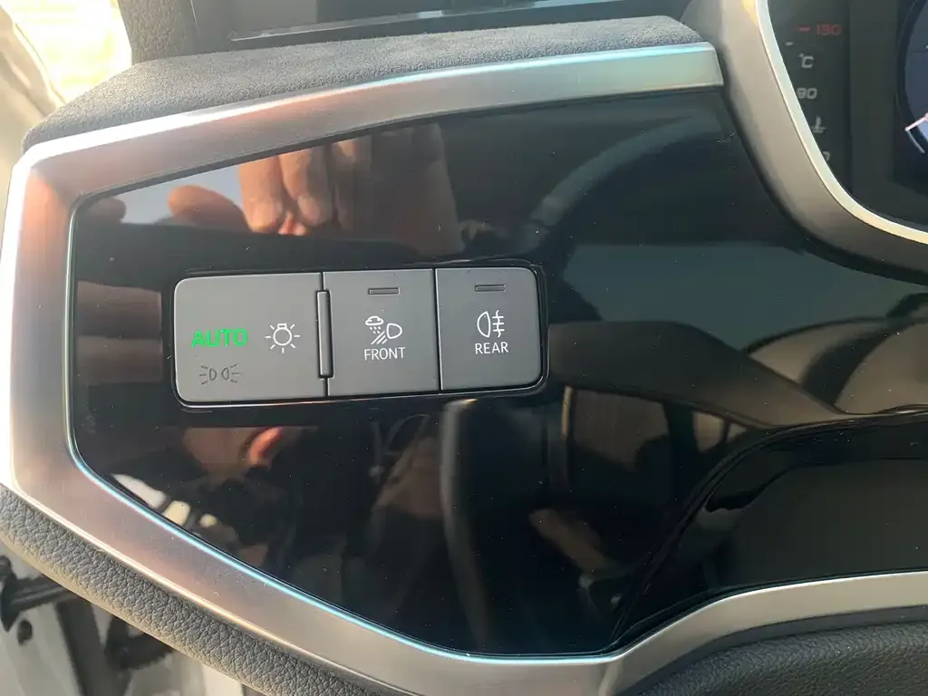 Audi Q3 2021 из CN, фото 10