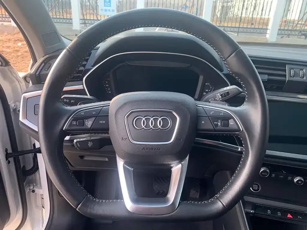 Audi Q3 2021 из CN, фото 2