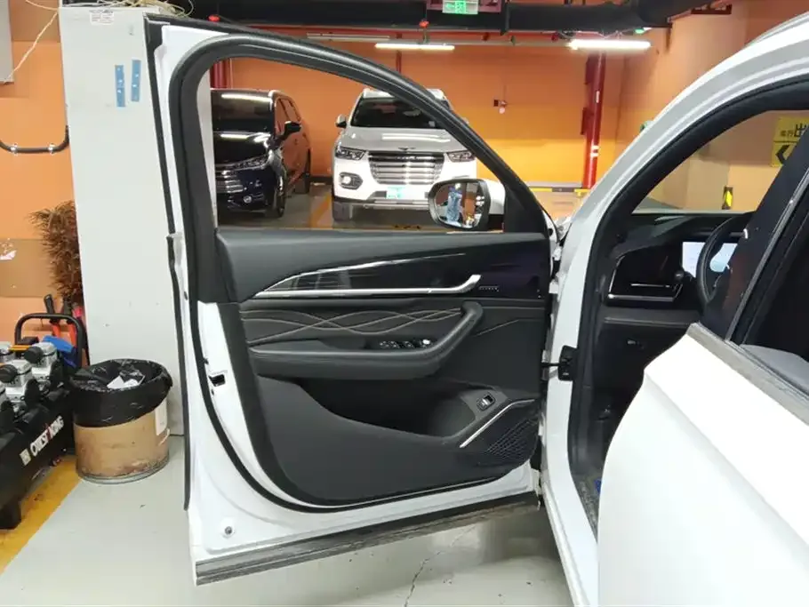Geely Xingyue L 2025 из CN, фото 4